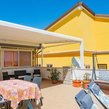 Maga House Lejlighed Giardini Naxos