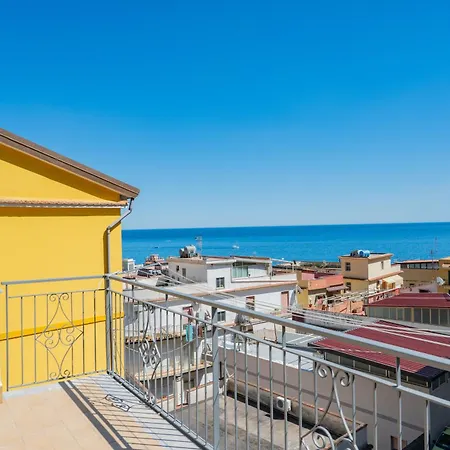 Maga House Giardini Naxos